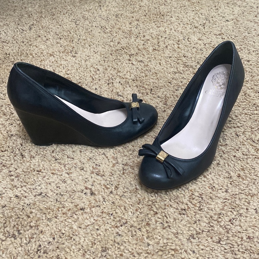 Vince Camuto Wedges